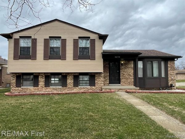 14520 Suffield Lane , Sterling Heights, MI 48312