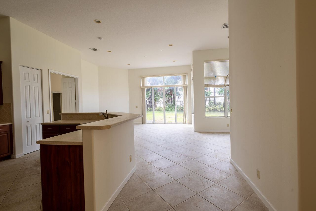 6428 Garden Court, West Palm Beach, FL 33411 Photo