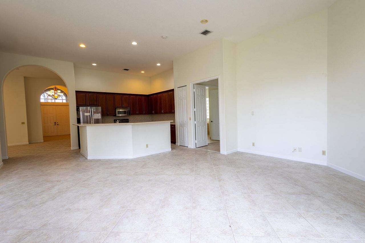 6428 Garden Court, West Palm Beach, FL 33411 Photo