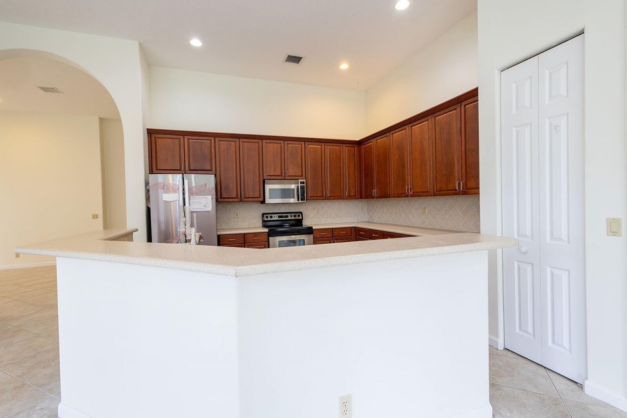 6428 Garden Court, West Palm Beach, FL 33411 Photo