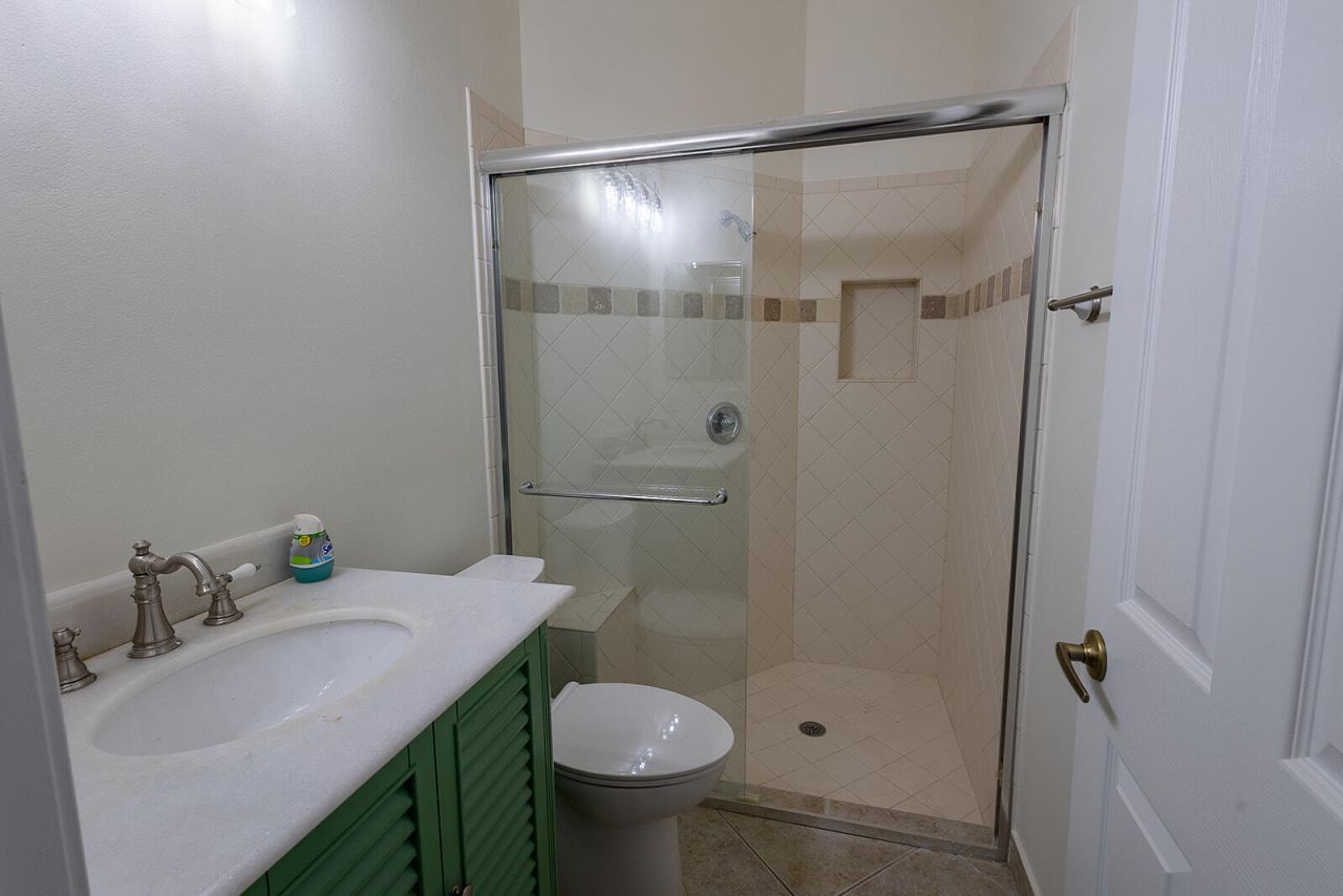 6428 Garden Court, West Palm Beach, FL 33411 Photo