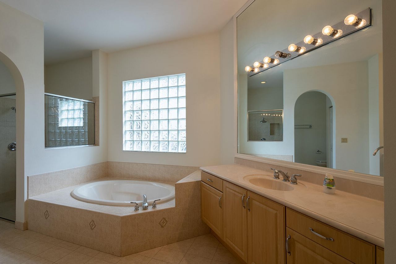 6428 Garden Court, West Palm Beach, FL 33411 Photo