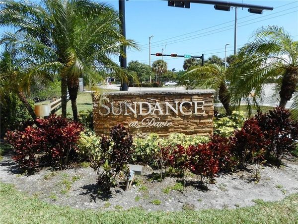 2986 S University Drive S, Unit 8205, Davie, FL 33328
