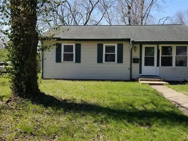 1452 Wabash Avenue , Belleville, IL 62220