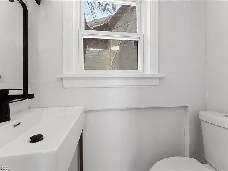 3406 Henderson Road , Cleveland Heights, OH 44112 Photo 16