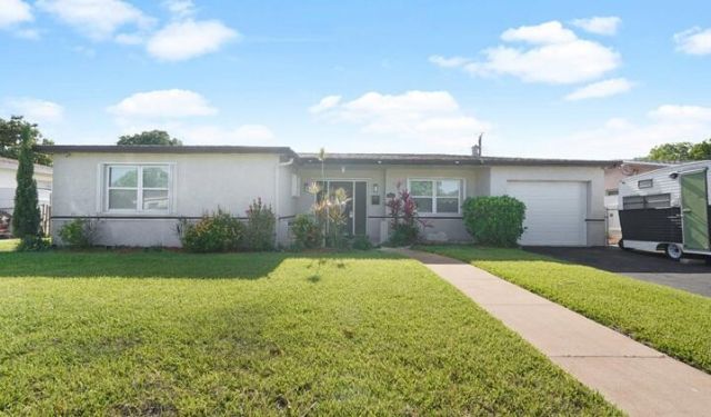 4325 NW 36th Way, Lauderdale Lakes, FL 33309 Photo
