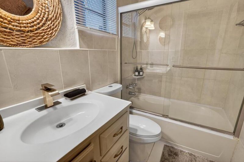 4325 NW 36th Way, Lauderdale Lakes, FL 33309 Photo