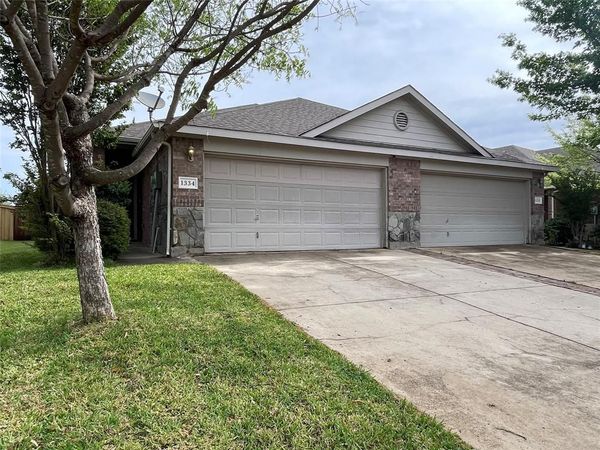 1334 Piedmont Drive , Mansfield, TX 76063