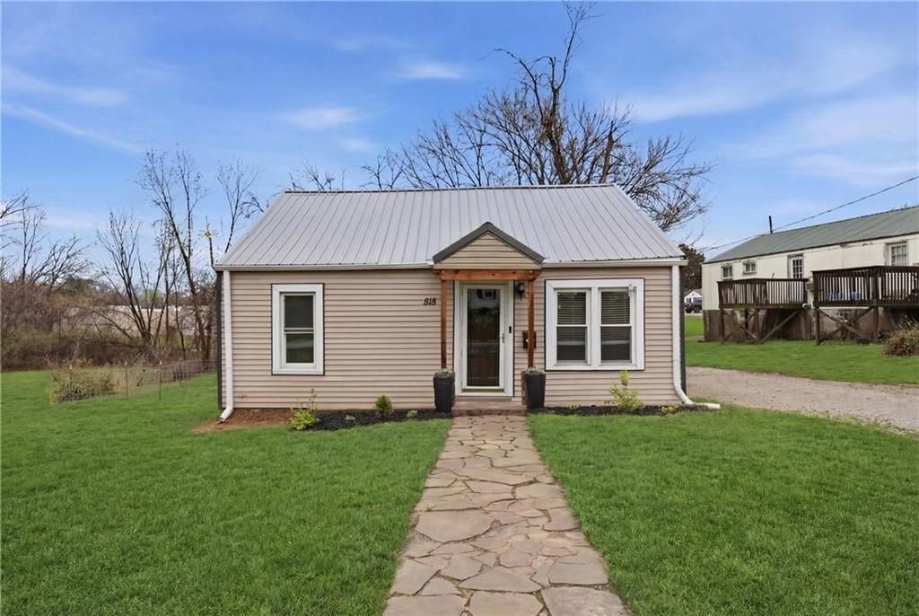 515 Cunningham Street, Richmond, MO 64085 Main Photo