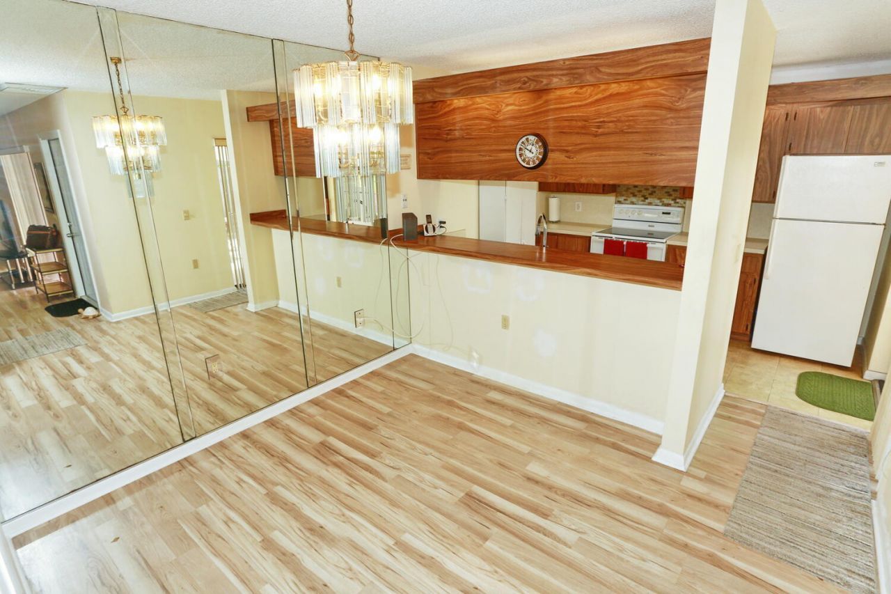 325 3rd Way, West Palm Beach, FL 33407 Photo