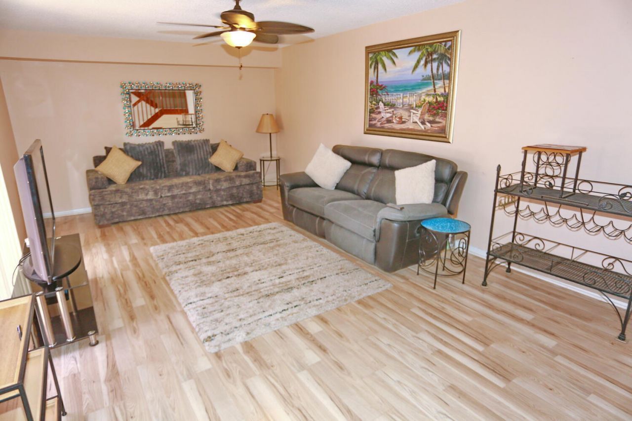 325 3rd Way, West Palm Beach, FL 33407 Photo