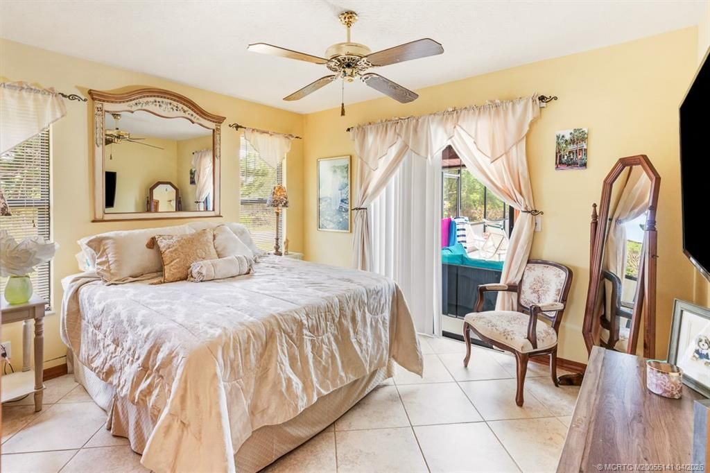 992 SE Thornhill Drive, Port Saint Lucie, FL 34983 Photo