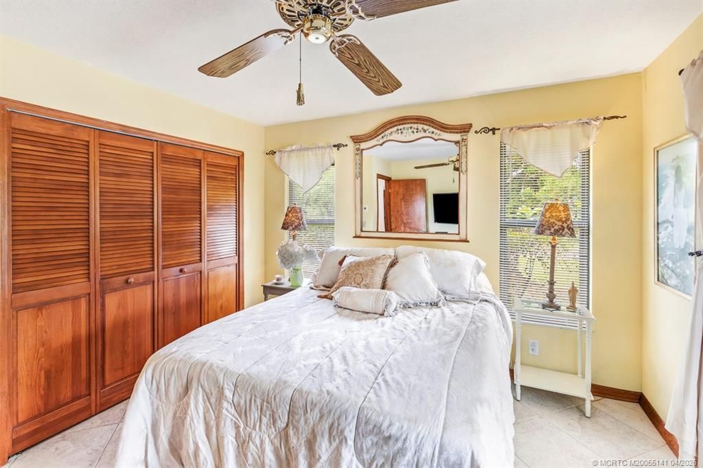 992 SE Thornhill Drive, Port Saint Lucie, FL 34983 Photo