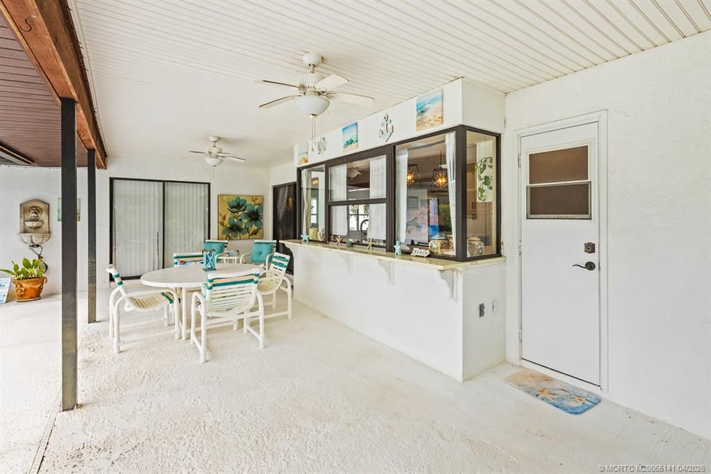 992 SE Thornhill Drive, Port Saint Lucie, FL 34983 Photo