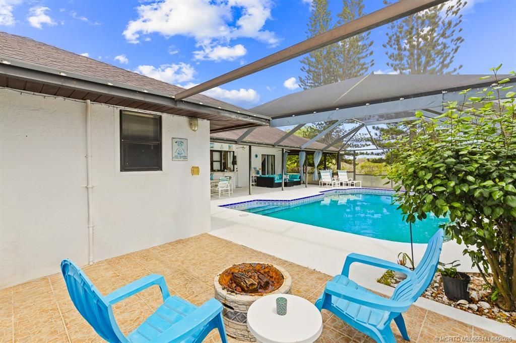 992 SE Thornhill Drive, Port Saint Lucie, FL 34983 Photo