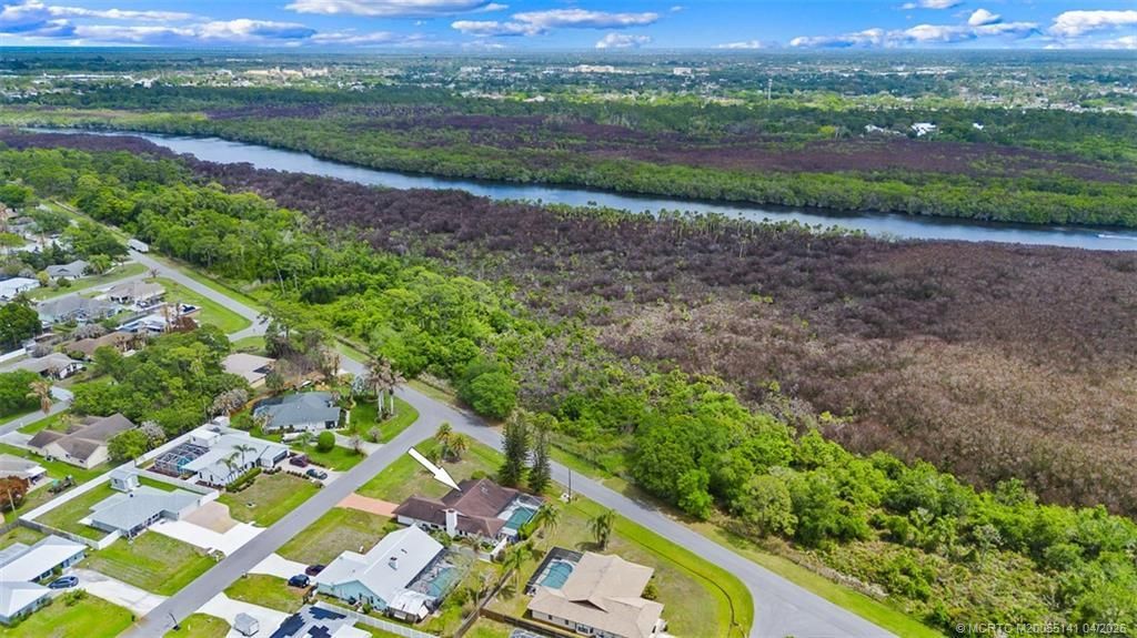 992 SE Thornhill Drive, Port Saint Lucie, FL 34983 Photo