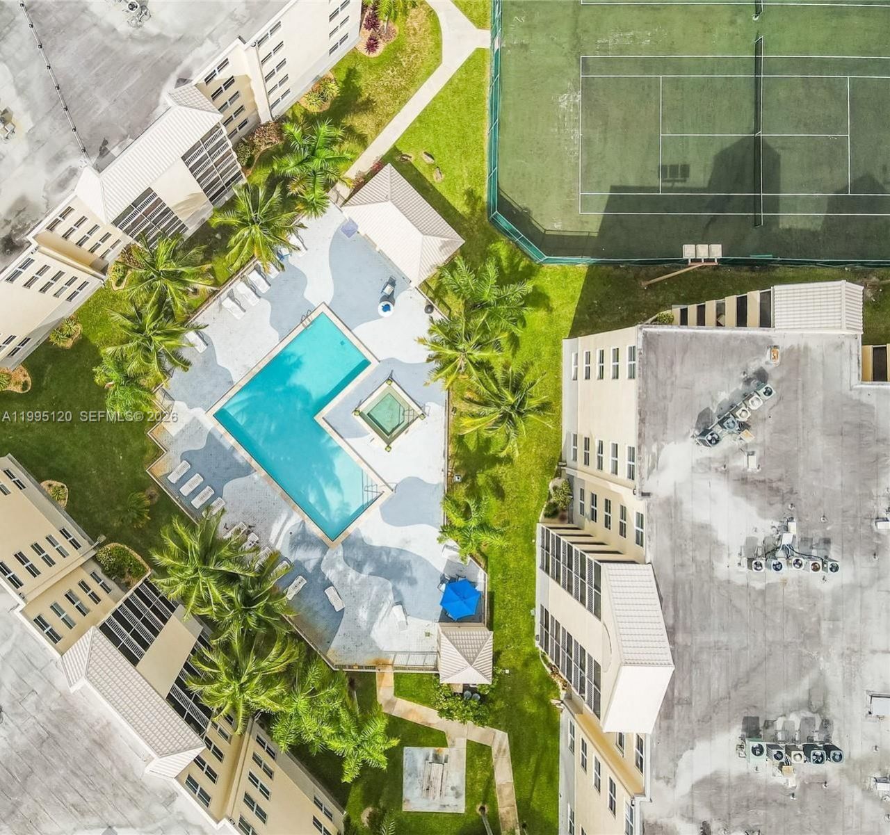 8180 Geneva Ct , Unit 419, Doral, FL 33166 Photo