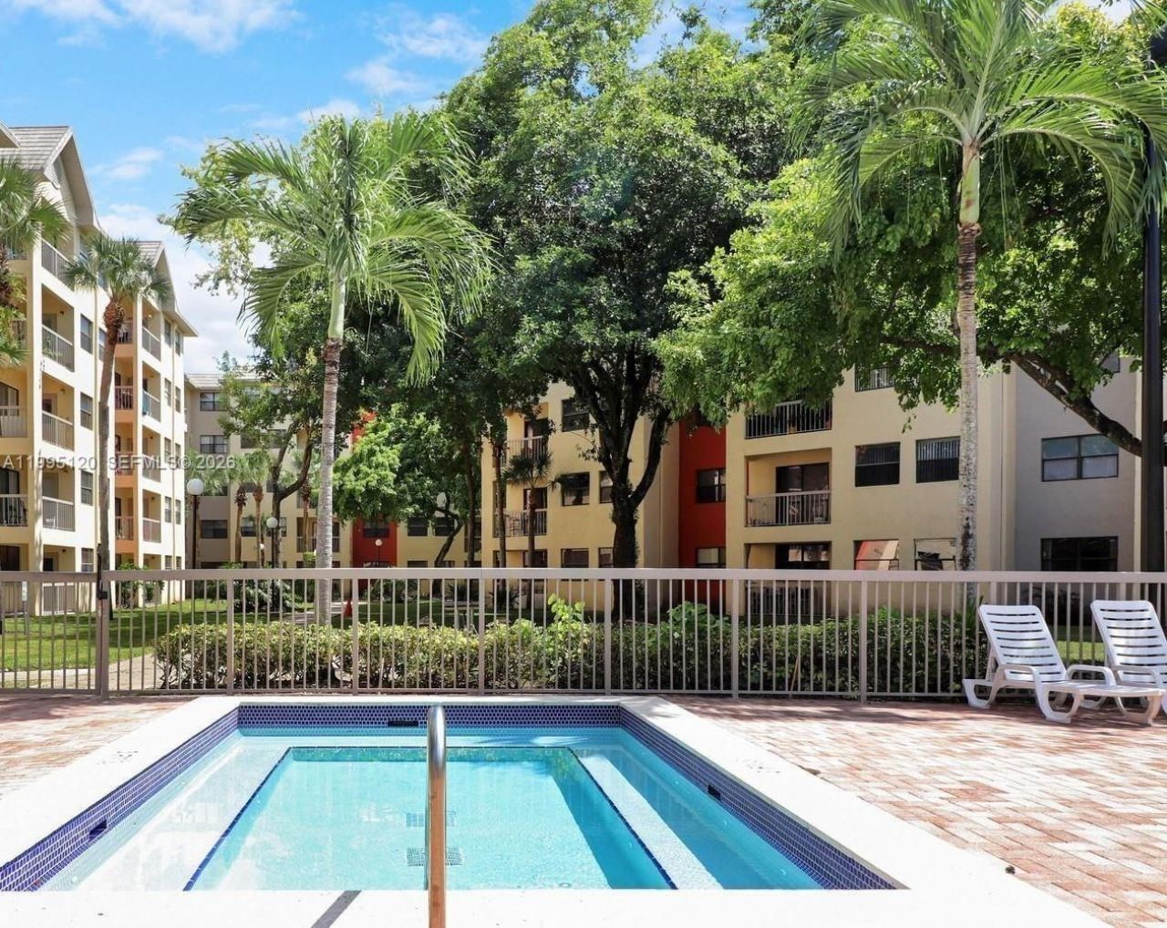 8180 Geneva Ct , Unit 419, Doral, FL 33166 Photo