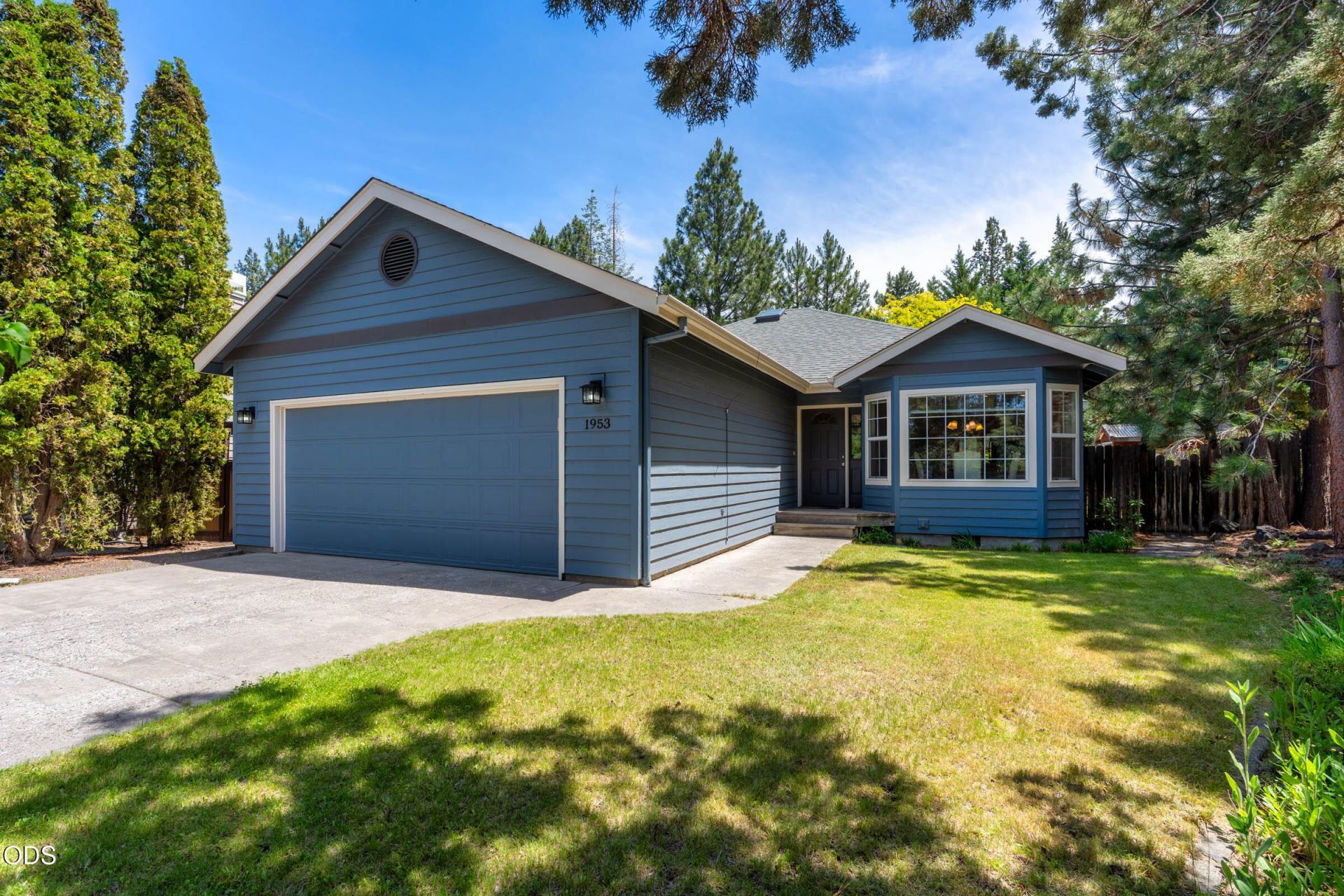 1953 SE Elkwood Court, Bend, OR 97702 Main Photo