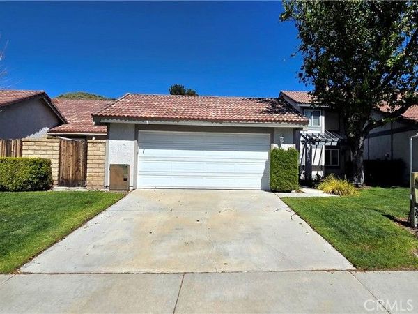 15839 Ada Street, Canyon Country, CA 91387
