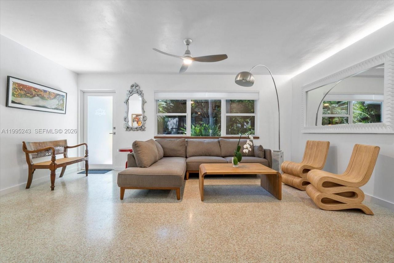 2951 Jefferson Street, Miami, FL 33133 Photo