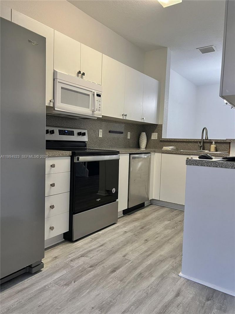 3951 NW 92nd Ave, Sunrise, FL 33351 Photo