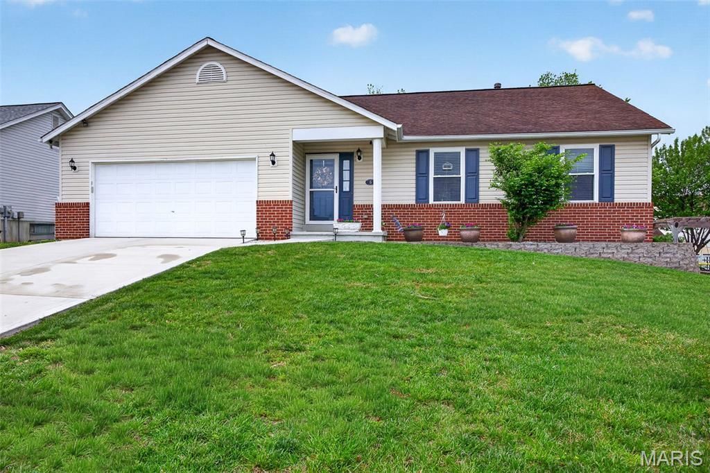 5 Covered Wagon Trail Court, Saint Peters, MO 63376 Main Photo