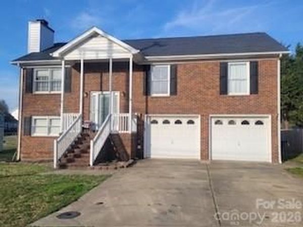 3904 Riverdale Road , Greensboro, NC 27406
