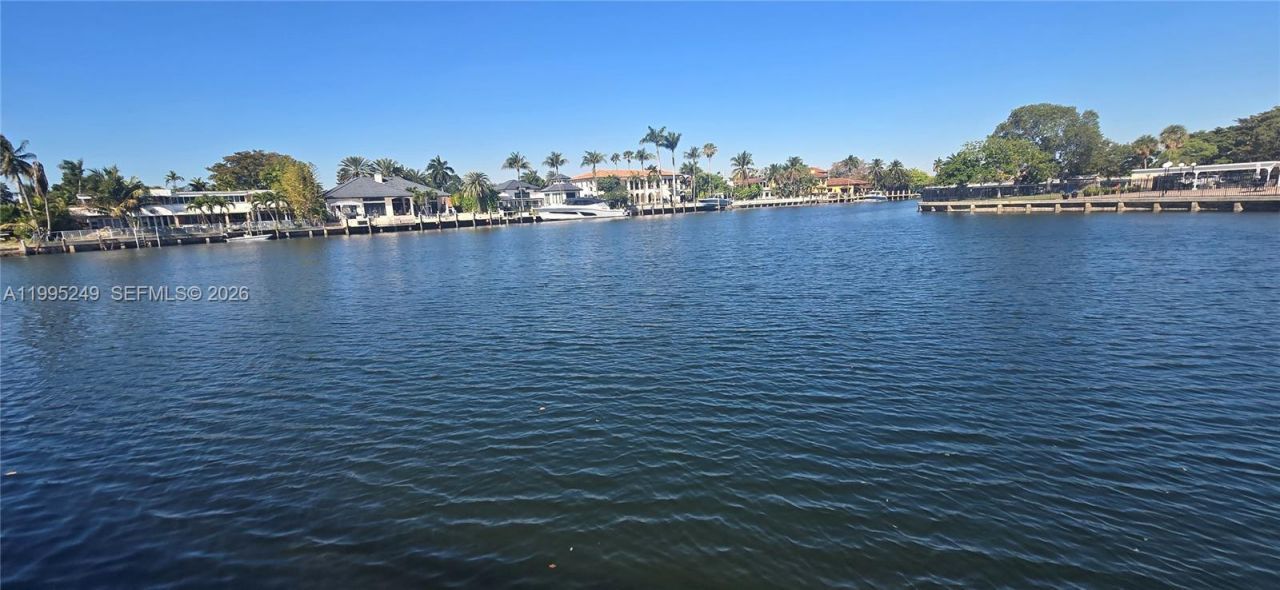 601 Three Islands Blvd, Unit 107, Hallandale Beach, FL 33009 Photo