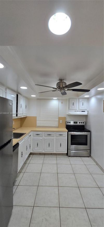 601 Three Islands Blvd, Unit 107, Hallandale Beach, FL 33009 Photo