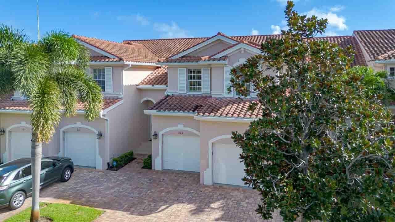 2371 SW Carriage Hill Terrace, Unit 202, Palm City, FL 34990 Photo