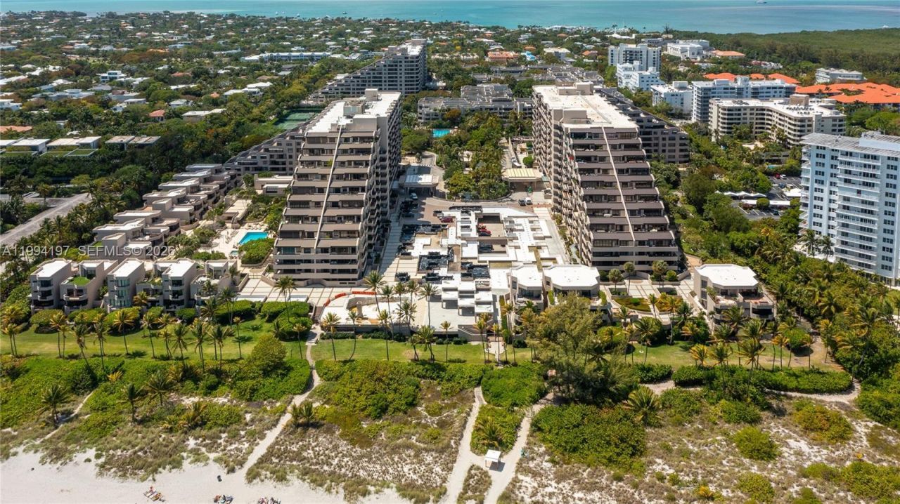 251 Crandon Blvd, Unit 141, Key Biscayne, FL 33149 Photo