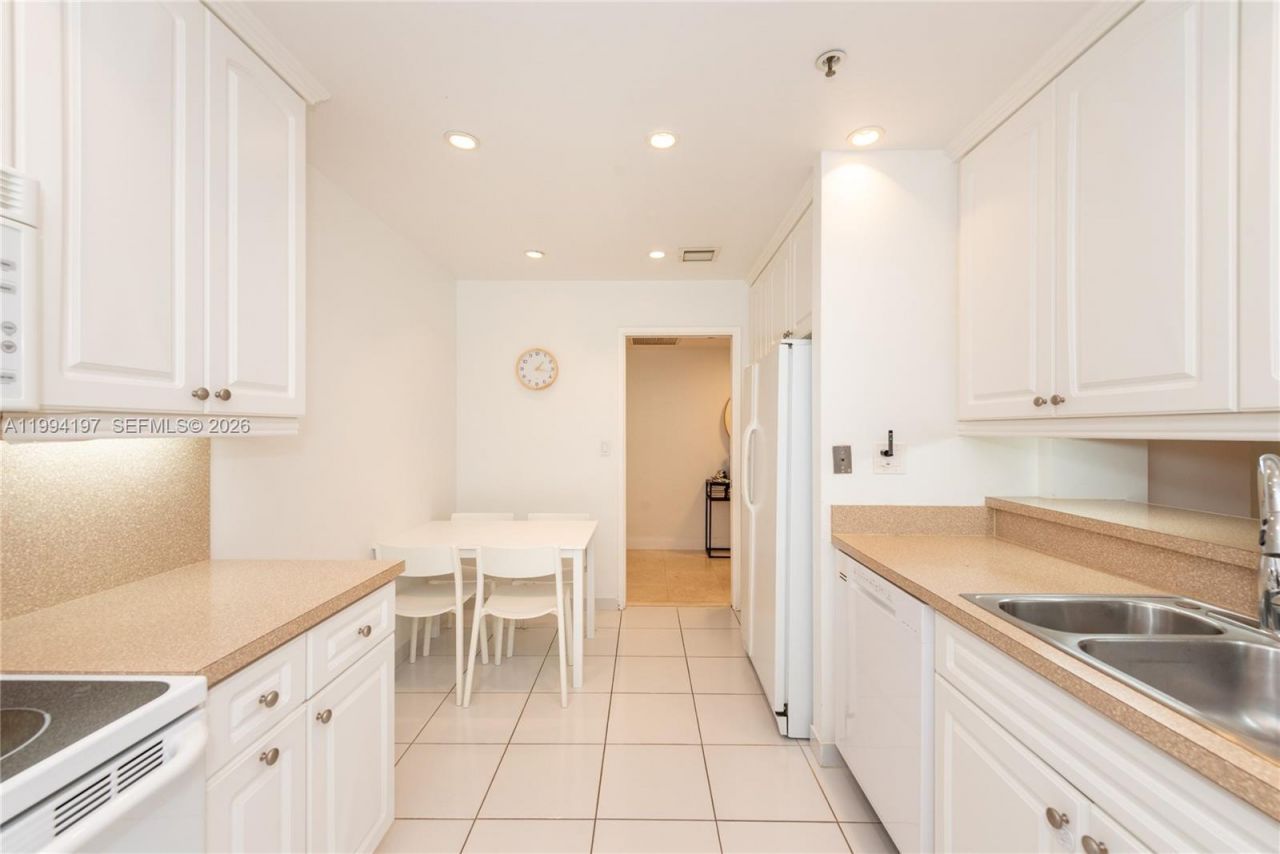 251 Crandon Blvd, Unit 141, Key Biscayne, FL 33149 Photo