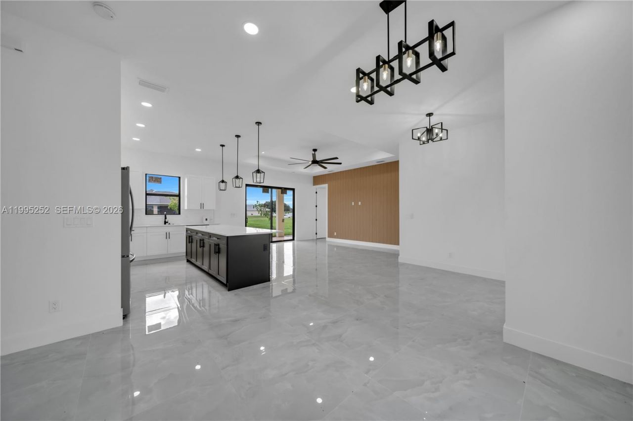 2720 Santa Barbara Blvd N, Cape Coral, FL 33993 Photo