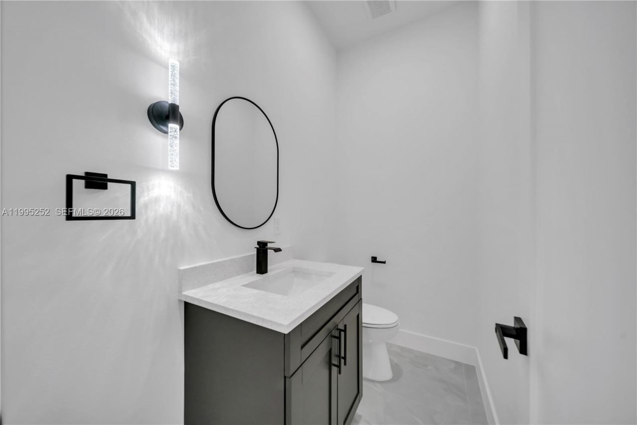 2720 Santa Barbara Blvd N, Cape Coral, FL 33993 Photo