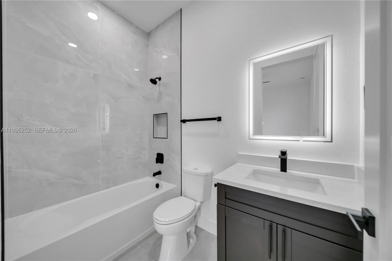 2720 Santa Barbara Blvd N, Cape Coral, FL 33993 Photo