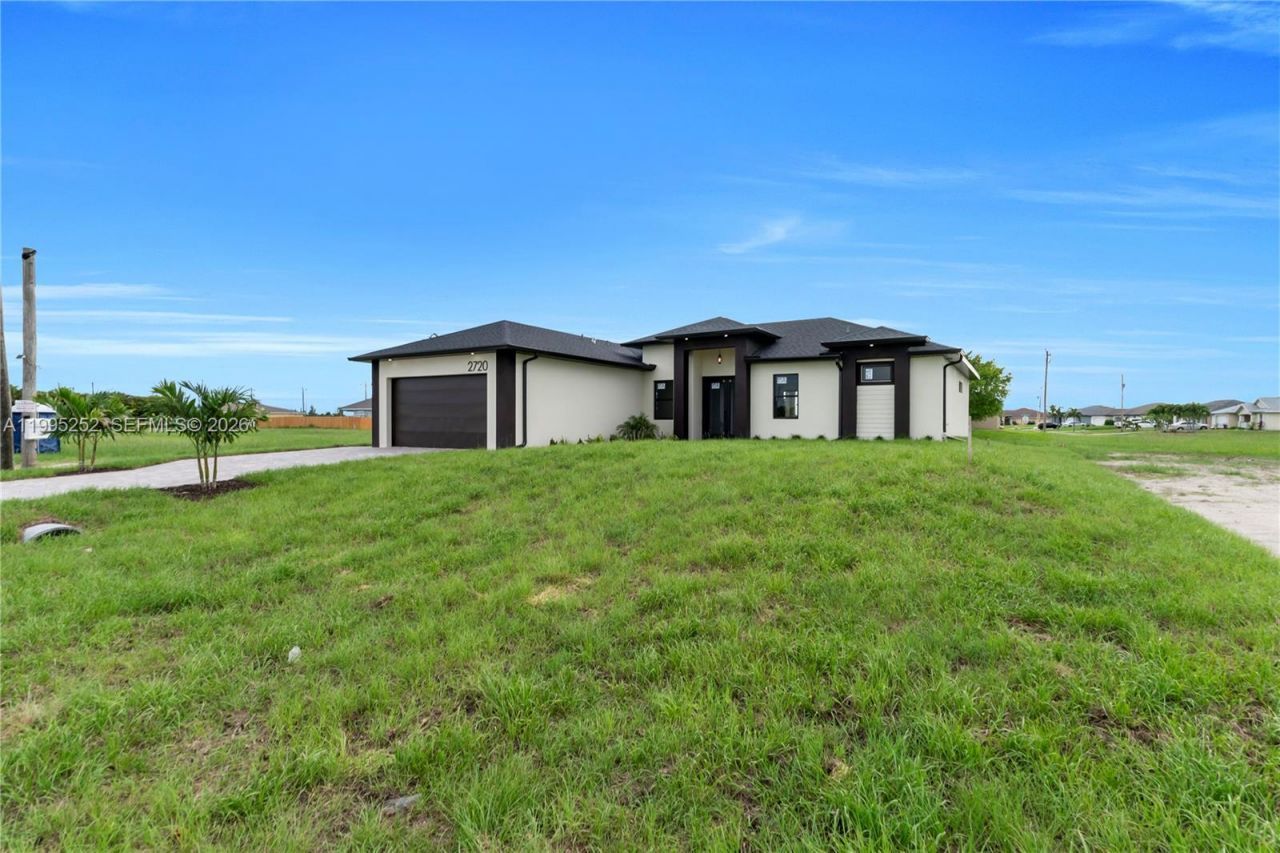 2720 Santa Barbara Blvd N, Cape Coral, FL 33993 Photo