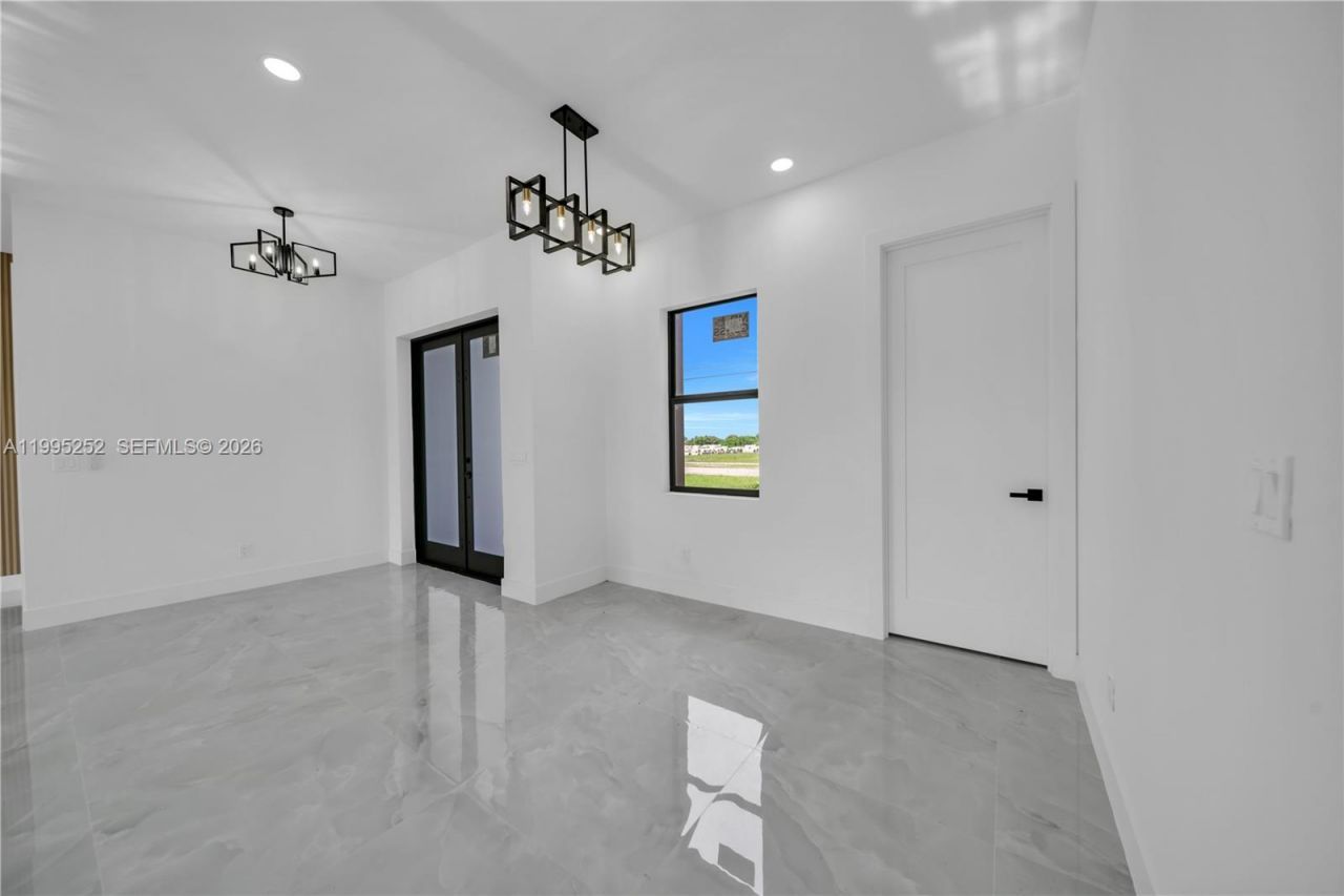 2720 Santa Barbara Blvd N, Cape Coral, FL 33993 Photo