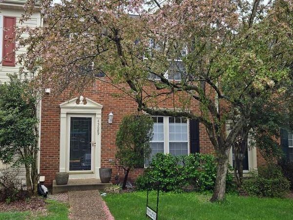 45689 PADDINGTON STATION , STERLING, VA 20166