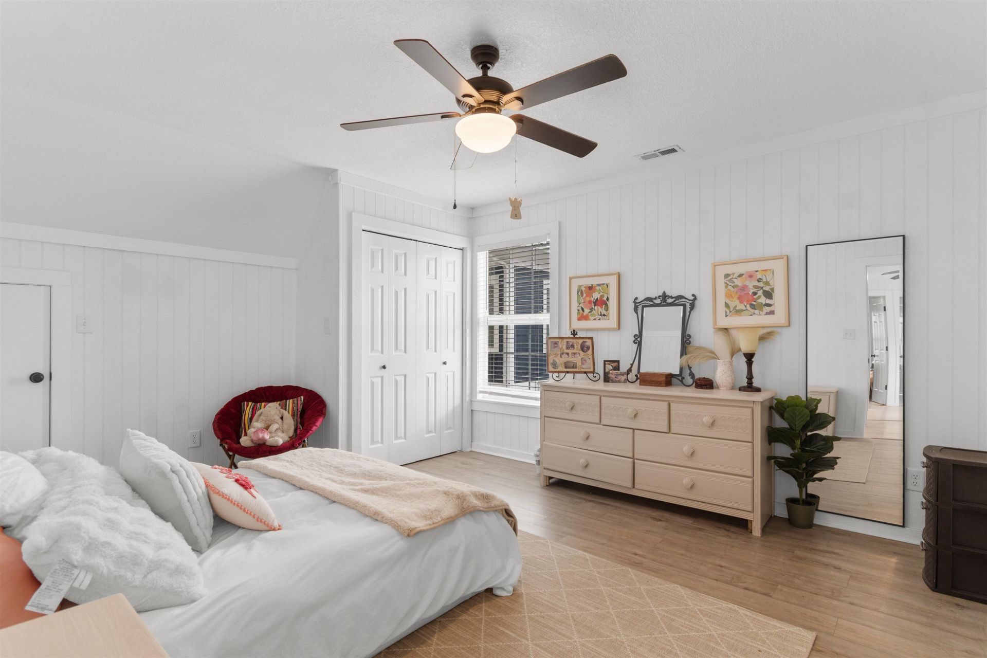 519 3rd Ave. S Photo 49