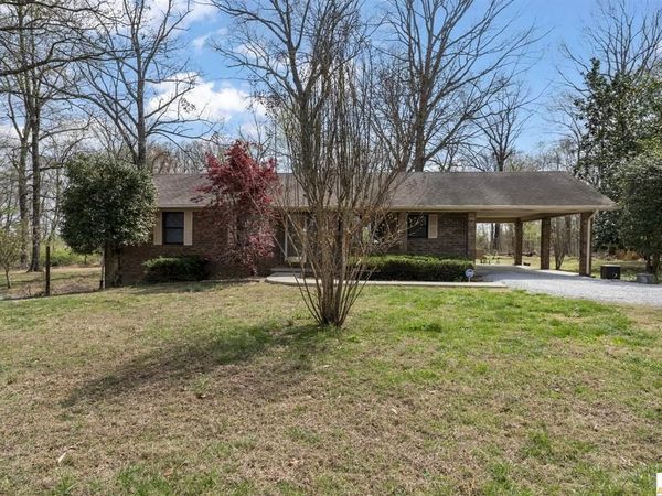 4248 Mt Union Road , Scottsville, KY 42164