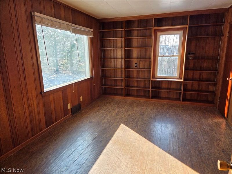 3976 Faircrest Street SW, Canton, OH 44706 Photo 2