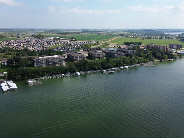 445 240th Avenue , Unit 201, Arnolds Park, IA 51331