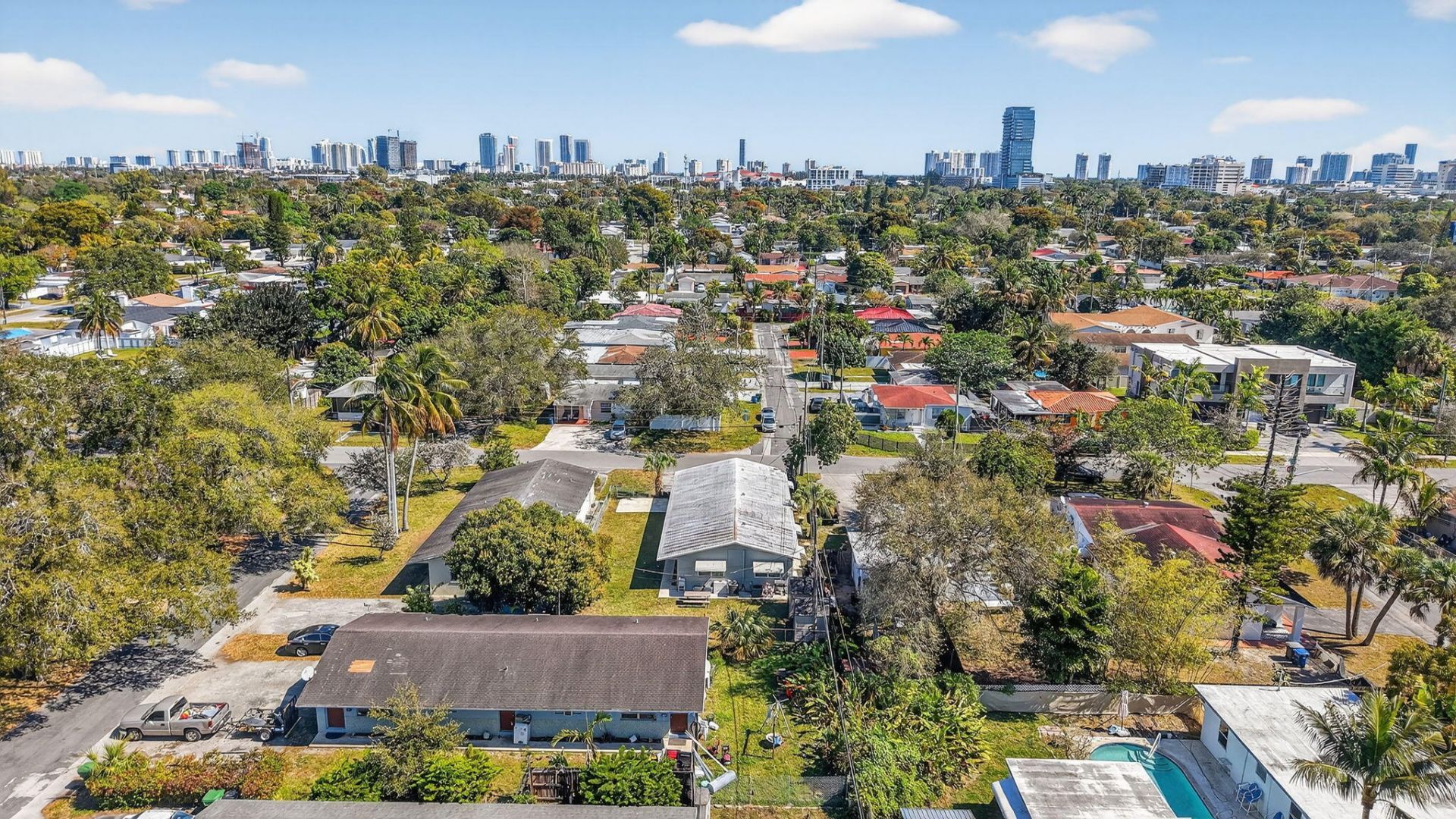 708 SW 7th Avenue, Hallandale Beach, FL 33009 Photo