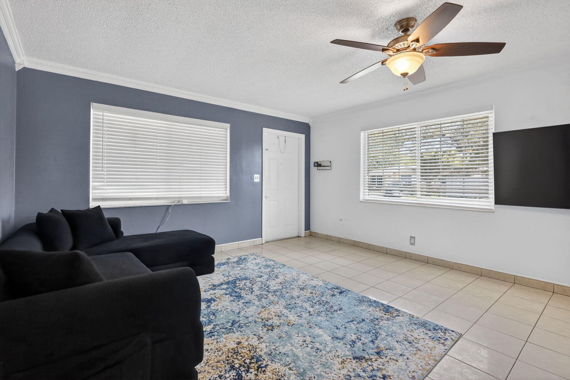 708 SW 7th Avenue, Hallandale Beach, FL 33009 Photo