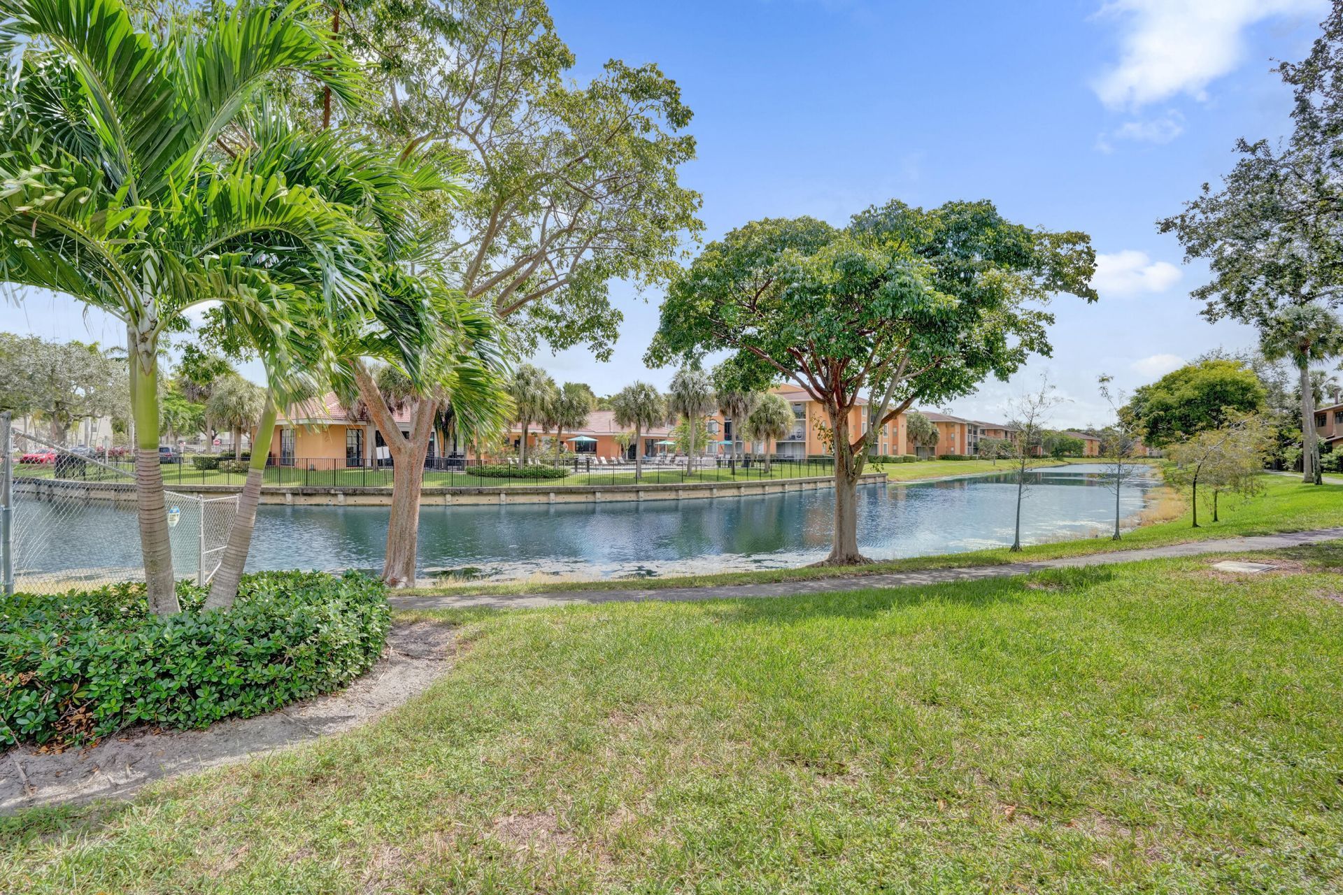 7540 NW 79th Avenue, Unit T5, Tamarac, FL 33321 Photo