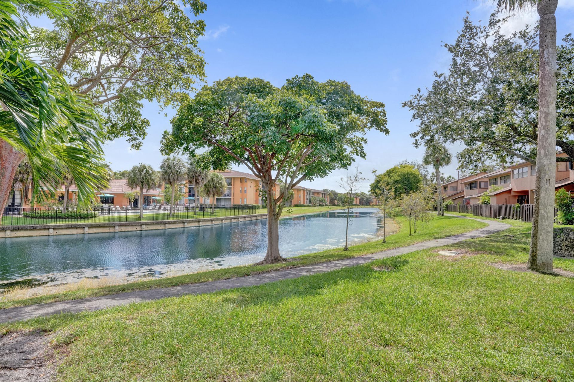 7540 NW 79th Avenue, Unit T5, Tamarac, FL 33321 Photo