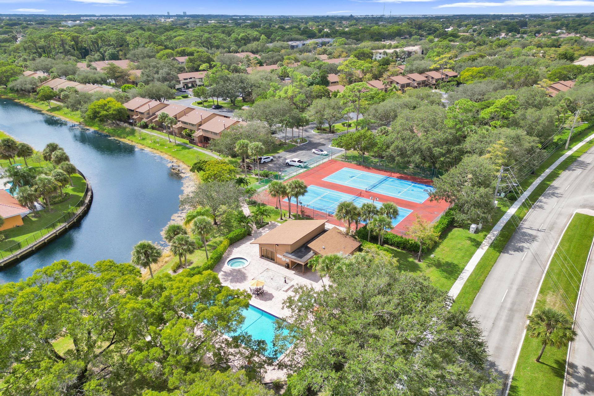 7540 NW 79th Avenue, Unit T5, Tamarac, FL 33321 Photo