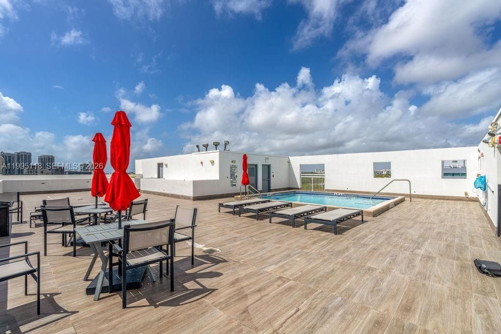 2740 SW 28th Ter , Unit 705, Miami, FL 33133 Photo