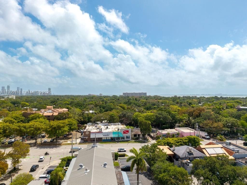 2740 SW 28th Ter , Unit 705, Miami, FL 33133 Photo